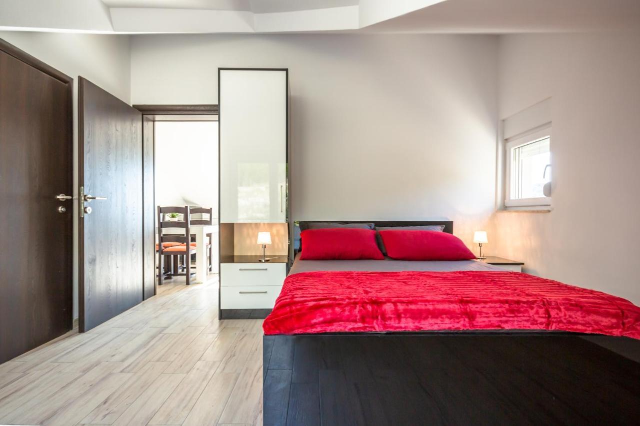 Hotel Ferdo 1 Makarska Zewnętrze zdjęcie